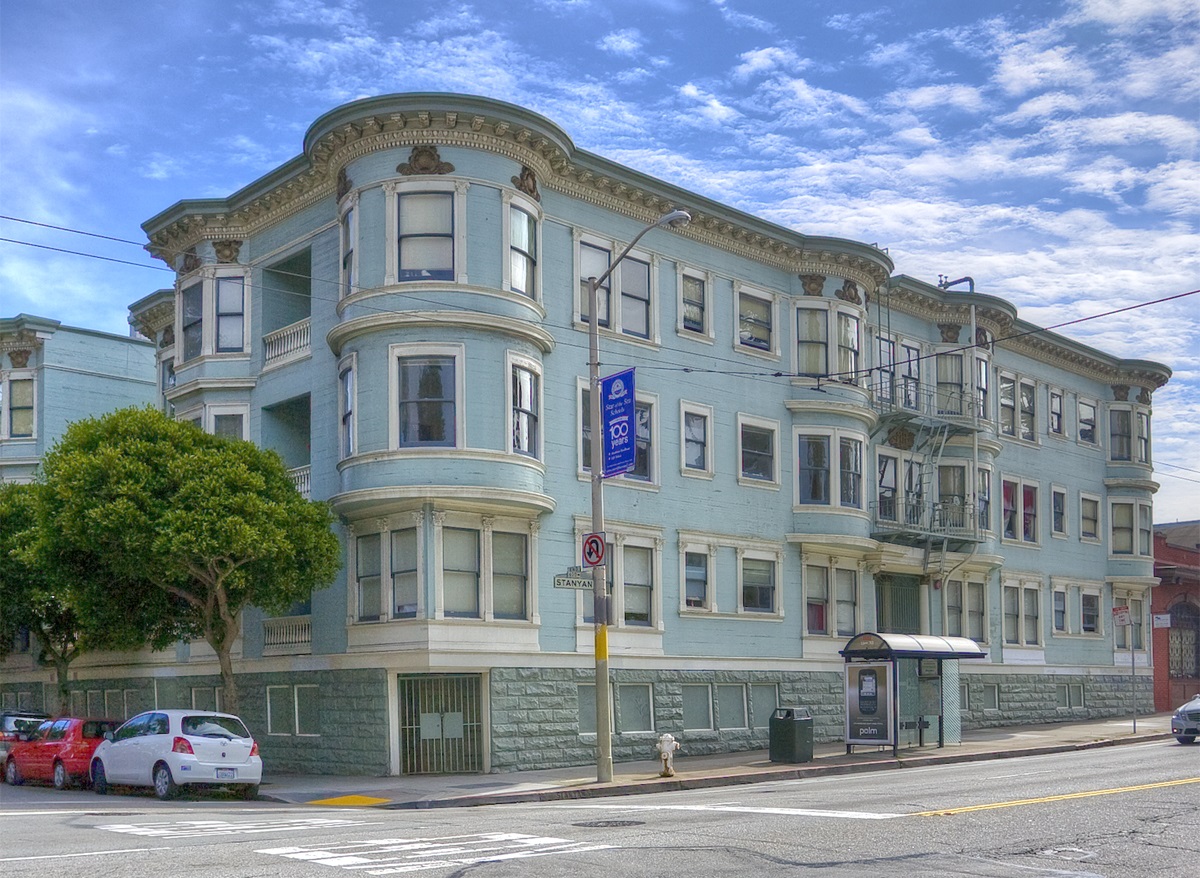 600 Stanyan Street, San Francisco, California, United States 94117, 3 Bedrooms Bedrooms, ,3 BathroomsBathrooms,Apartment,Three Bedroom,Stanyan Street,1047