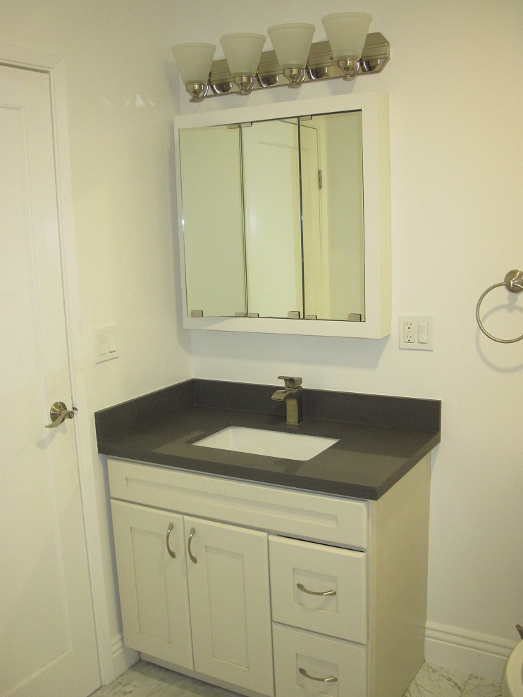 1470 Alice Street, Oakland, California, United States 94612, 2 Bedrooms Bedrooms, ,1 BathroomBathrooms,Apartment,Two Bedroom,Alice Street,1707