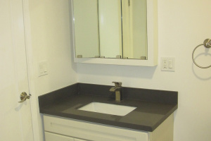 1470 Alice Street, Oakland, California, United States 94612, 2 Bedrooms Bedrooms, ,1 BathroomBathrooms,Apartment,Two Bedroom,Alice Street,1707