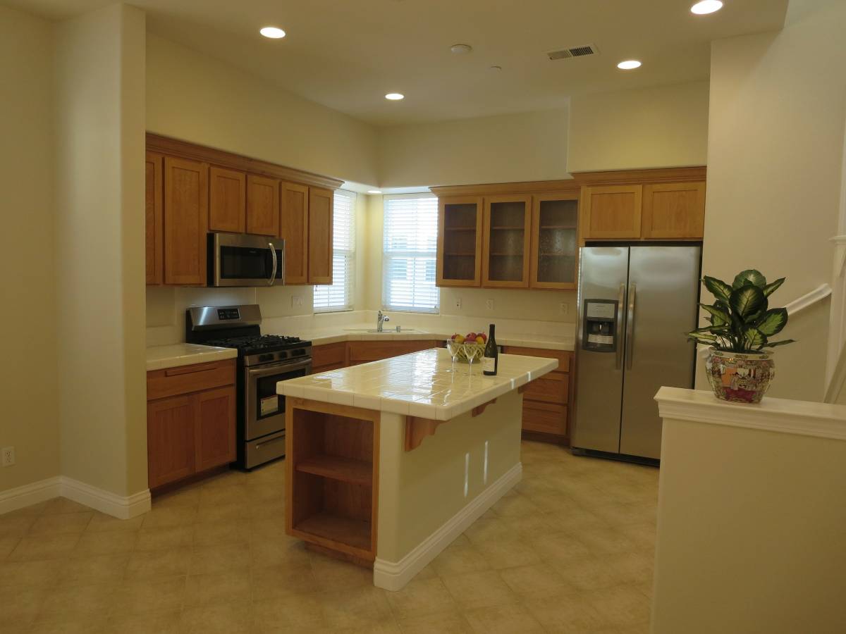 4026 Calloway, Santa Rosa, California, United States 95409, 3 Bedrooms Bedrooms, ,3 BathroomsBathrooms,Apartment,Three Bedroom,Calloway,1775