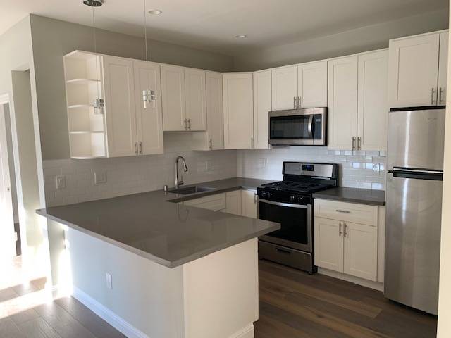900 Chestnut St., San Francisco, California, United States 94109, 2 Bedrooms Bedrooms, ,Apartment,Two Bedroom,Chestnut St.,1869