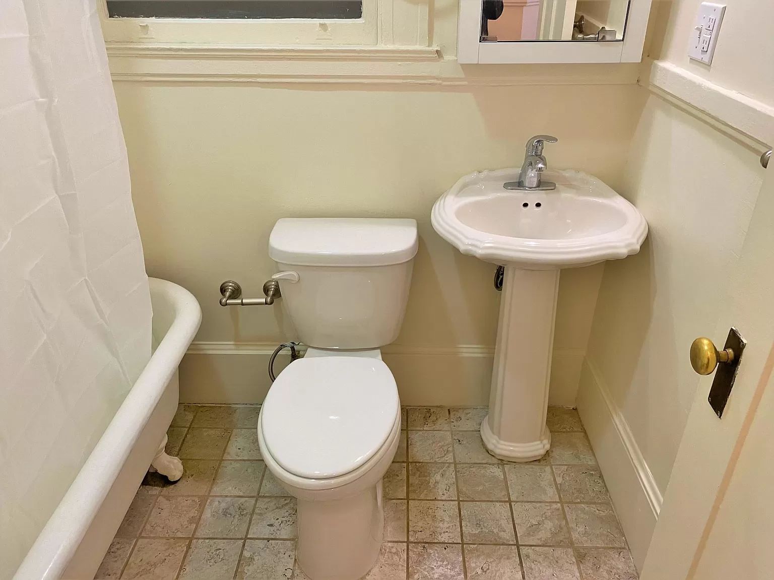 1140 Sutter St., San Francisco, California, United States 94109, 2 Bedrooms Bedrooms, ,1 BathroomBathrooms,Apartment,Two Bedroom,Sutter St.,1954